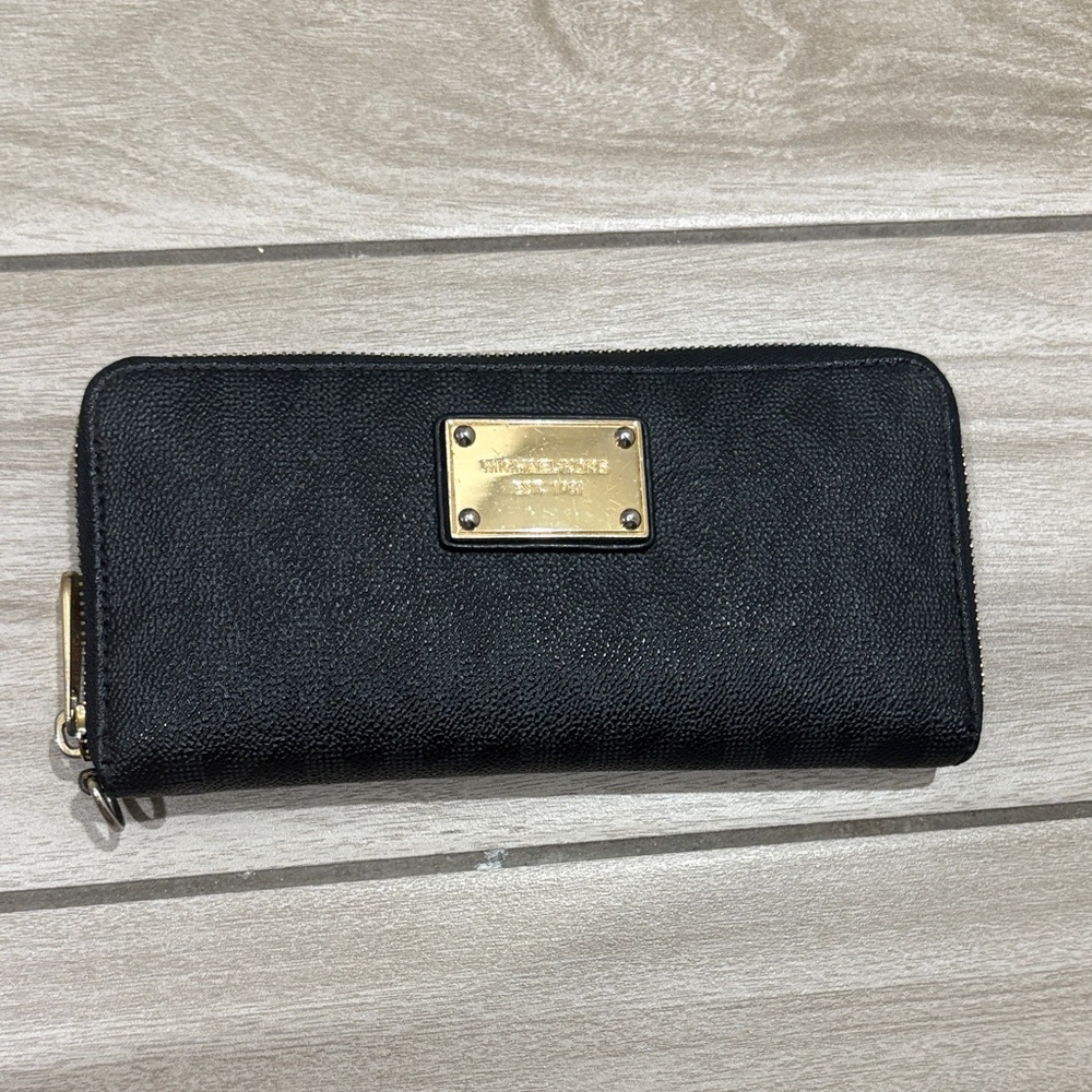 Black Leather Wallet Michal Kors